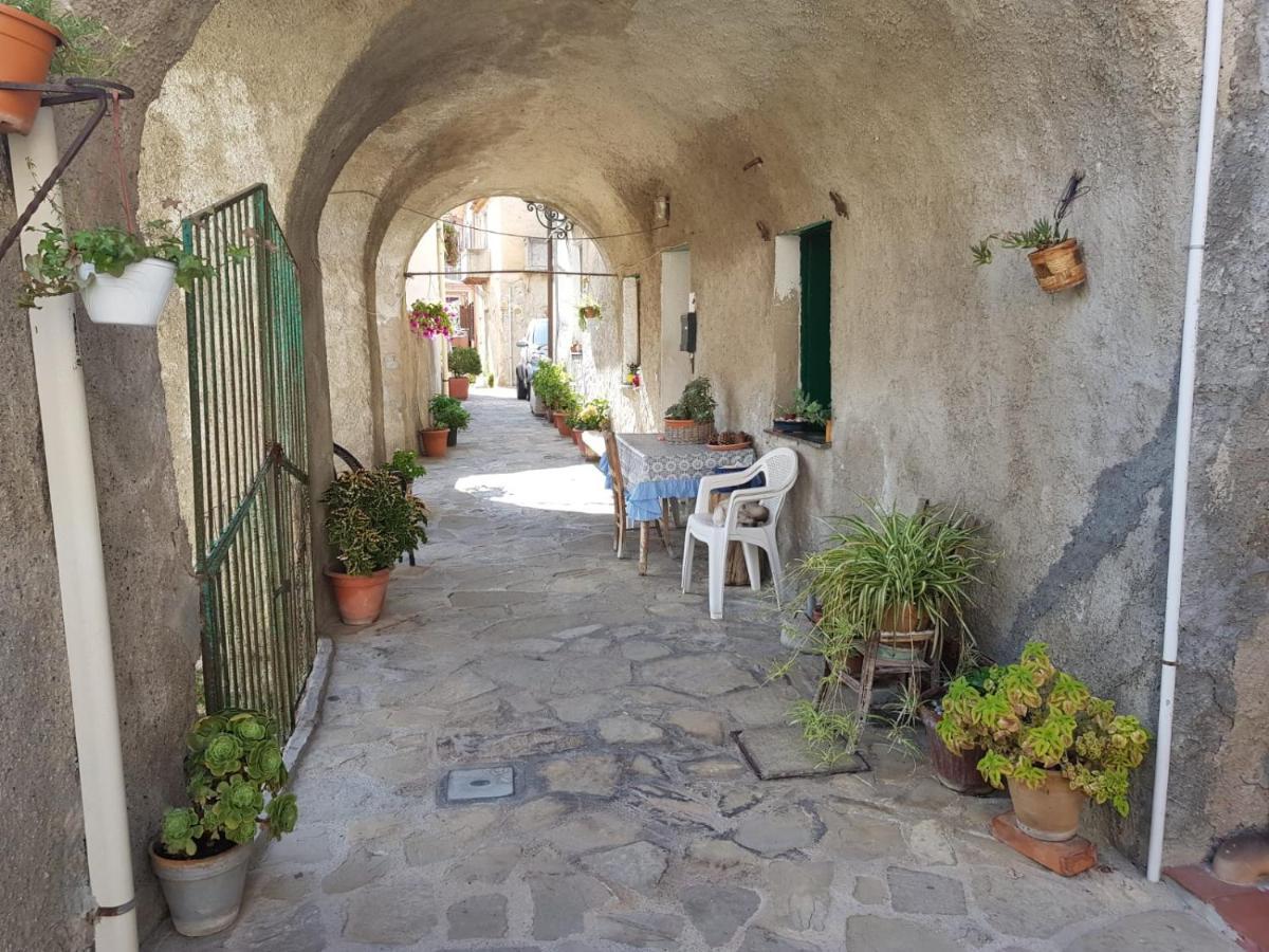 ブローロCasa Tranquilla E Luminosa Con Terrazzo A Due Passi Dal Mareアパートメント エクステリア 写真