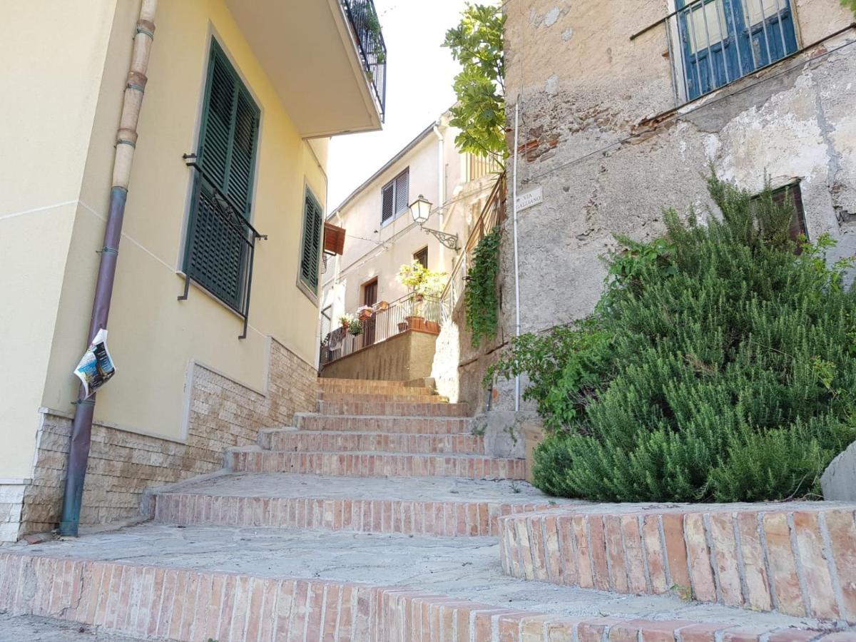 ブローロCasa Tranquilla E Luminosa Con Terrazzo A Due Passi Dal Mareアパートメント エクステリア 写真