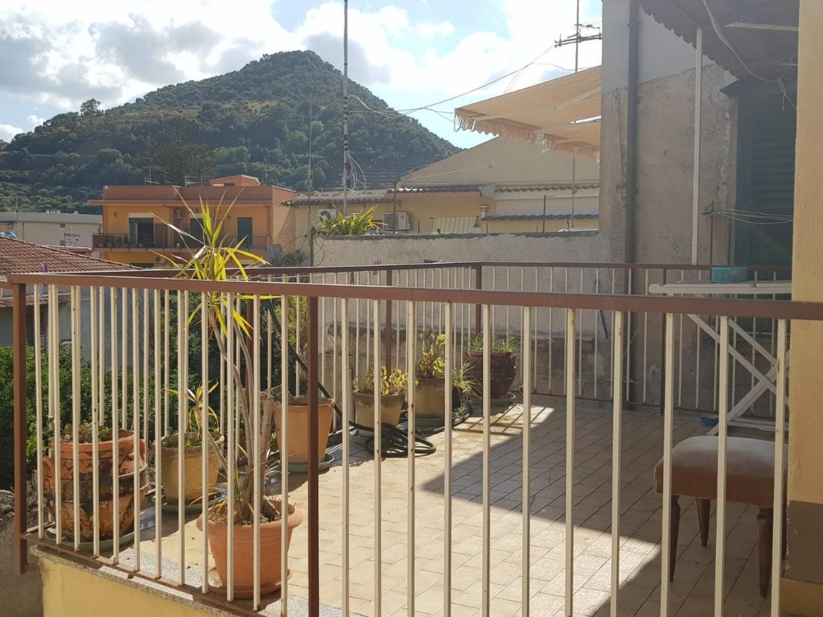 ブローロCasa Tranquilla E Luminosa Con Terrazzo A Due Passi Dal Mareアパートメント エクステリア 写真